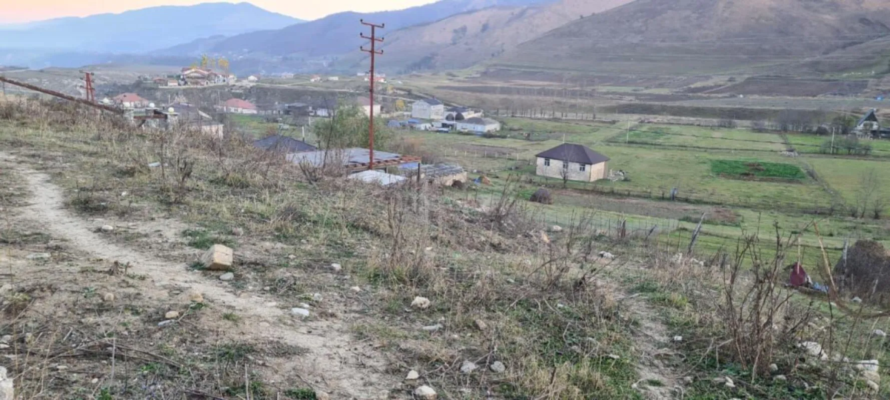 Satılır torpaq sahəsi 6 m²