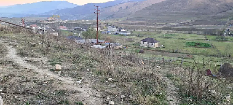 Satılır torpaq sahəsi 6 m²