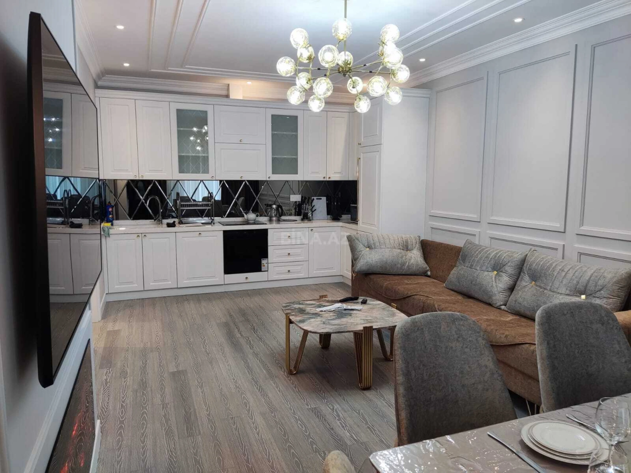 Satılır 3 otaqlı mənzil 109 m²