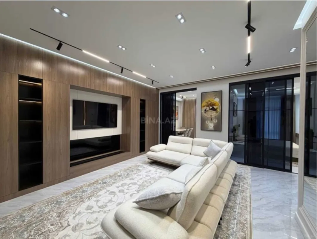 Kirayə verilir 2 otaqlı mənzil 100 m²