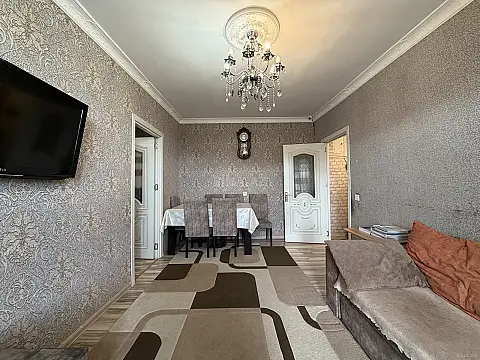 Satılır 2 otaqlı mənzil 60 m²