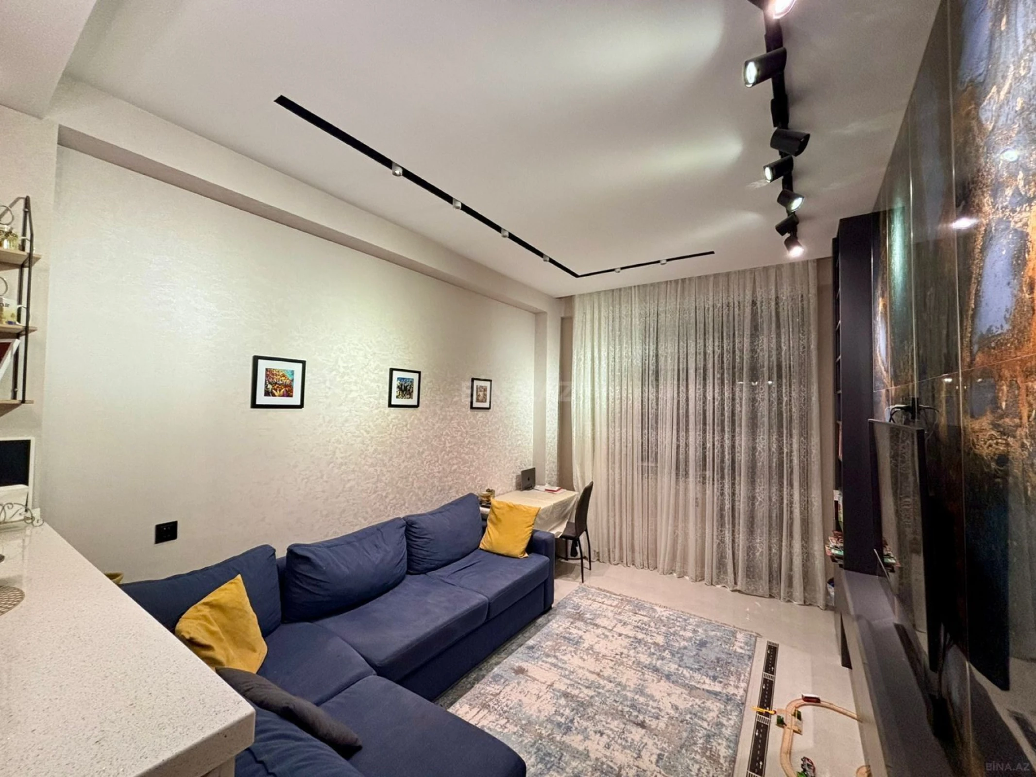 Kirayə verilir 2 otaqlı mənzil 60 m²