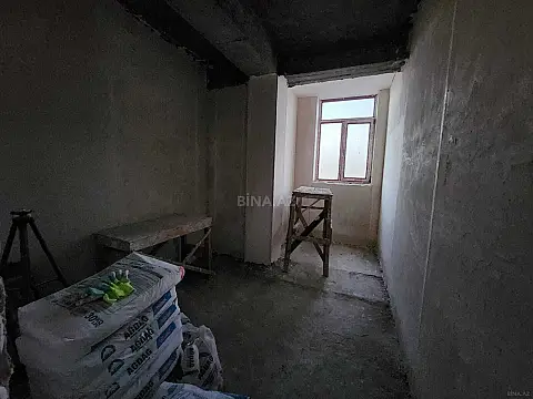 Satılır 4 otaqlı mənzil 160 m²