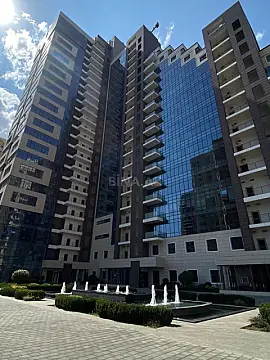 Kirayə verilir 4 otaqlı mənzil 210 m² — Bakı, Xətai 4 otaq 210.00 m²