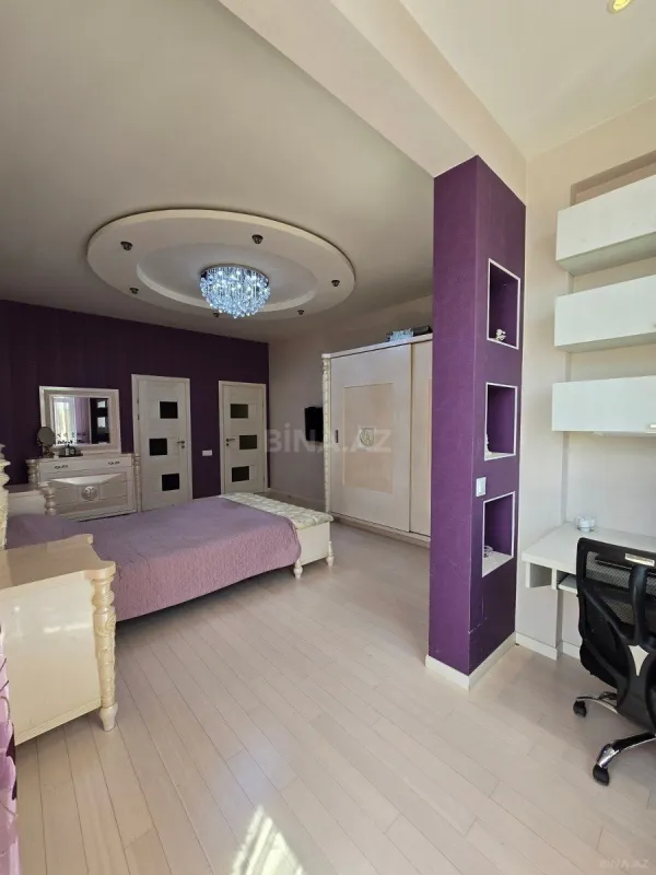 Satılır 3 otaqlı mənzil 130 m²