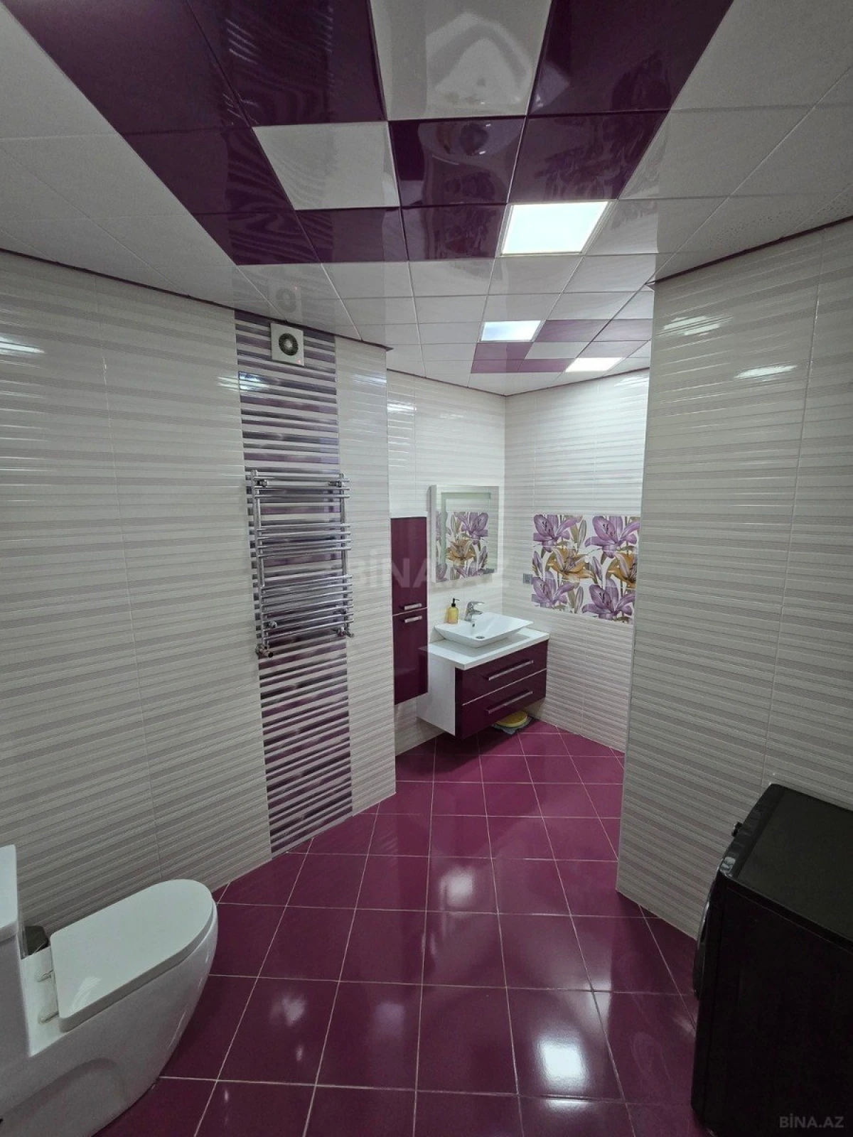 Satılır 3 otaqlı mənzil 130 m²