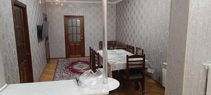 Kirayə verilir 3 otaqlı mənzil 80 m² — Bakı, Memar Əcəmi yanı 3 otaq 80.00 m²