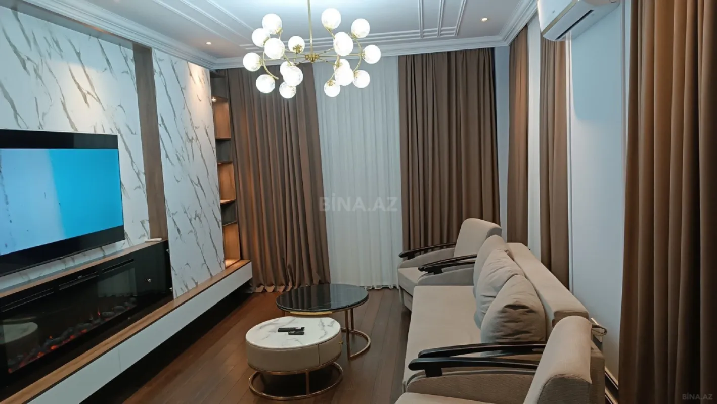 Satılır 3 otaqlı mənzil 148 m²