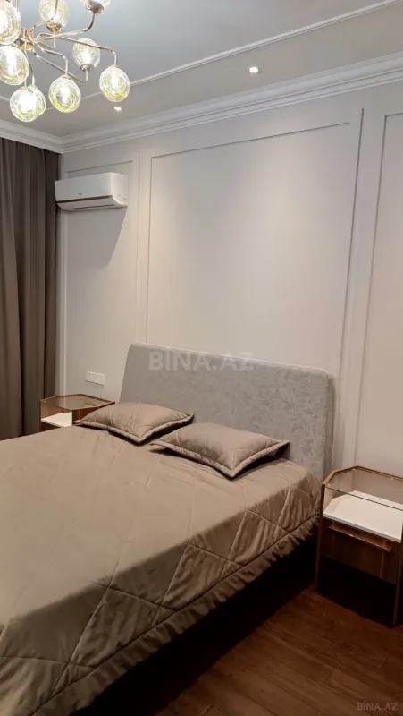 Satılır 3 otaqlı mənzil 148 m²