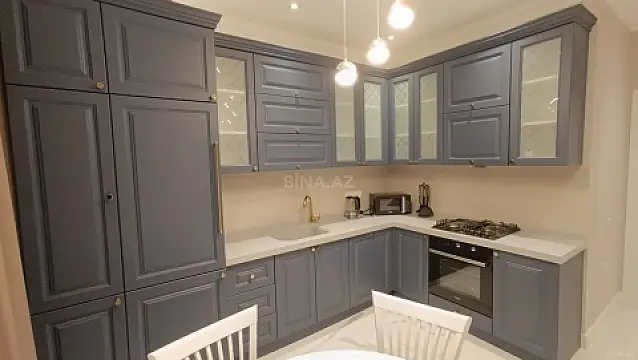 Satılır 3 otaqlı mənzil 148 m²