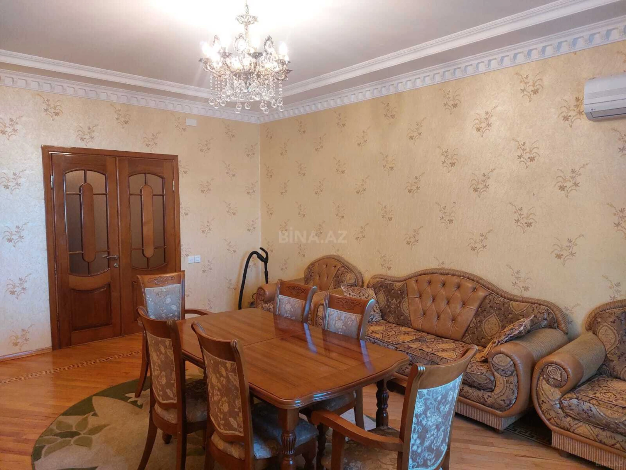 Satılır 2 otaqlı mənzil 85 m²