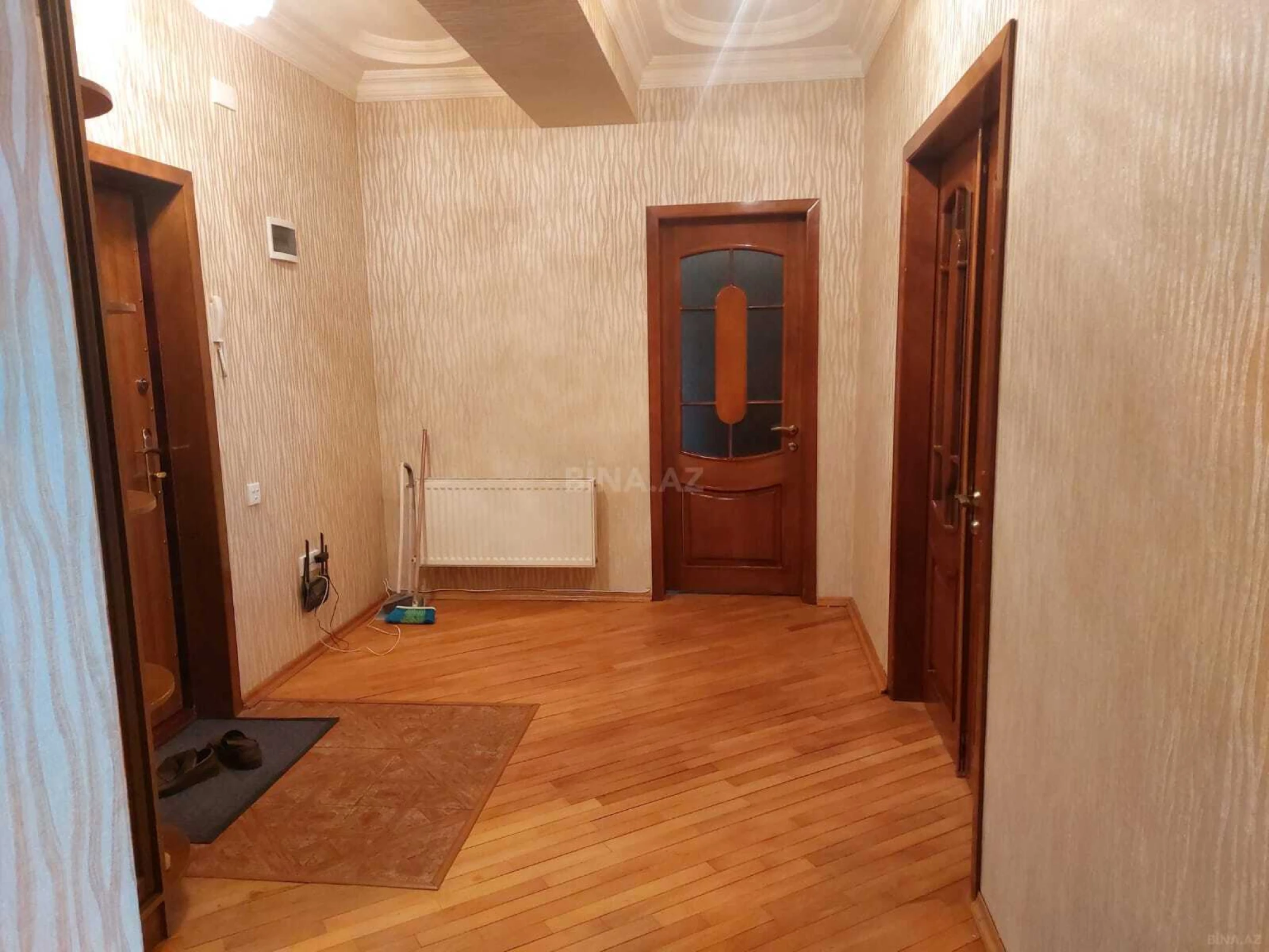 Satılır 2 otaqlı mənzil 85 m²