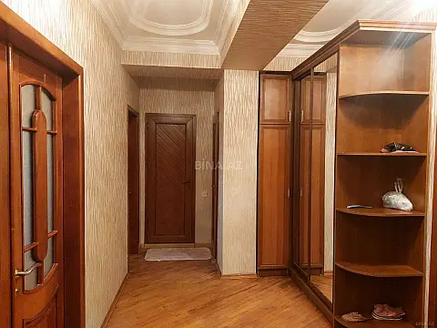 Satılır 2 otaqlı mənzil 85 m²