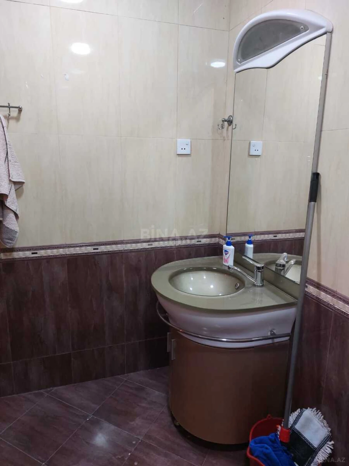 Satılır 2 otaqlı mənzil 85 m²