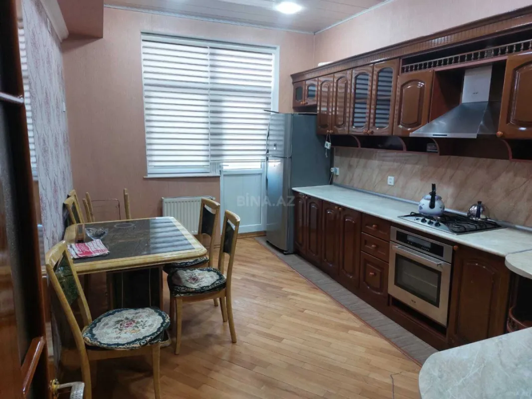 Satılır 2 otaqlı mənzil 85 m²