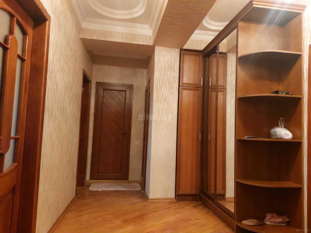 Satılır 2 otaqlı mənzil 85 m²