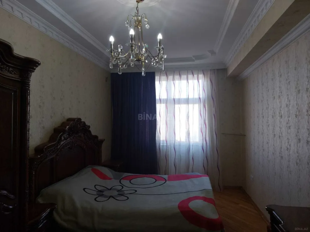 Satılır 2 otaqlı mənzil 85 m²