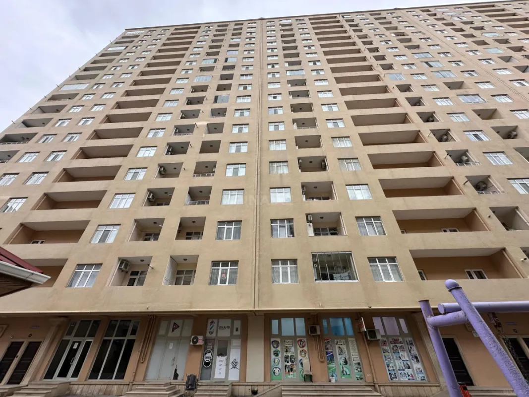 Satılır 3 otaqlı mənzil 128 m²