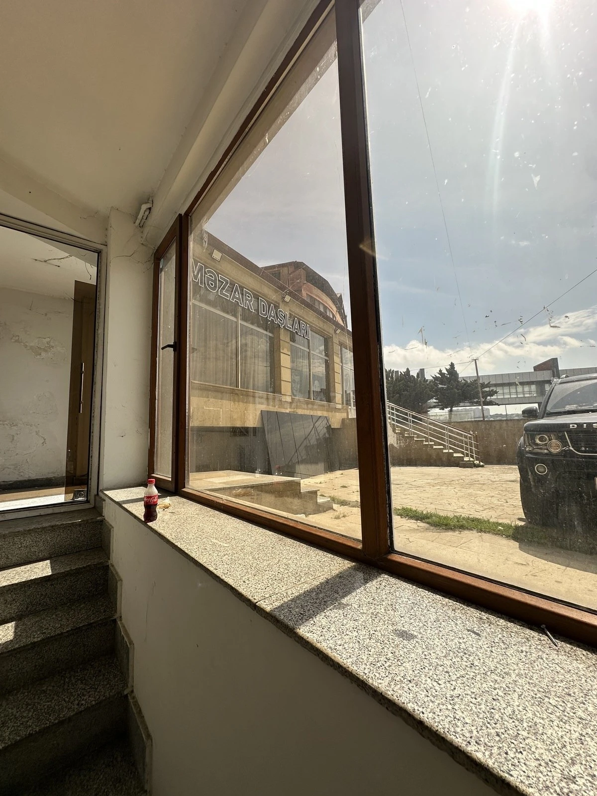 Satılır obyekt 818 m²