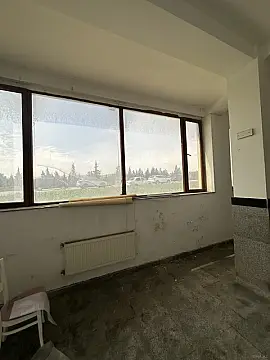Satılır obyekt 818 m²