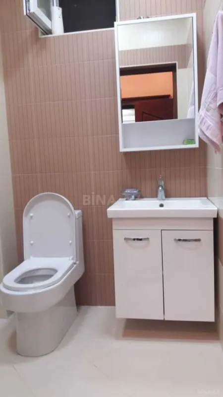 Satılır 6 otaqlı həyət evi 520 m²