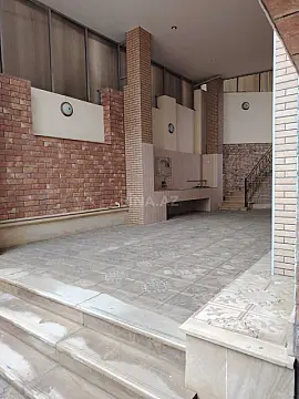 Satılır 6 otaqlı həyət evi 520 m²