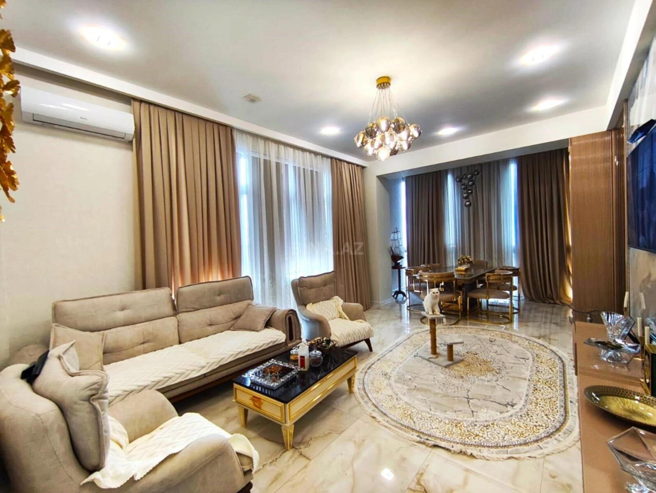 Kirayə verilir 4 otaqlı mənzil 130 m²