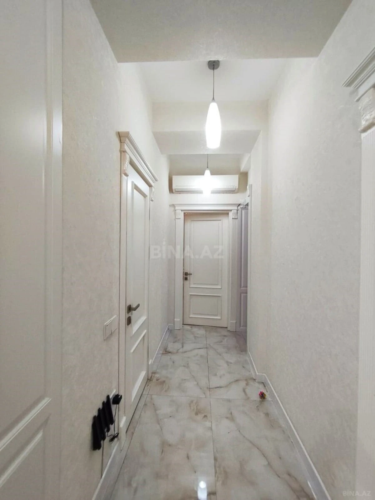 Kirayə verilir 4 otaqlı mənzil 130 m²