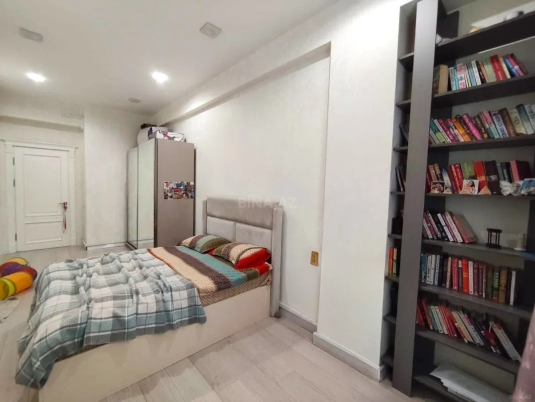 Kirayə verilir 4 otaqlı mənzil 130 m²