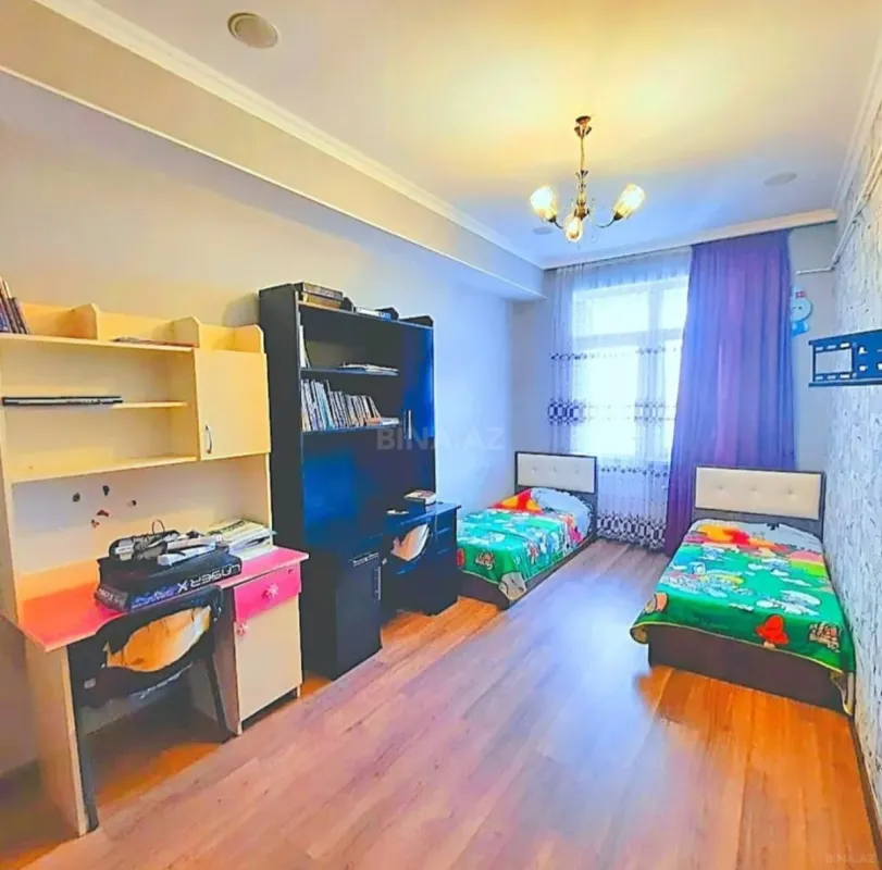 Kirayə verilir 3 otaqlı mənzil 105 m²