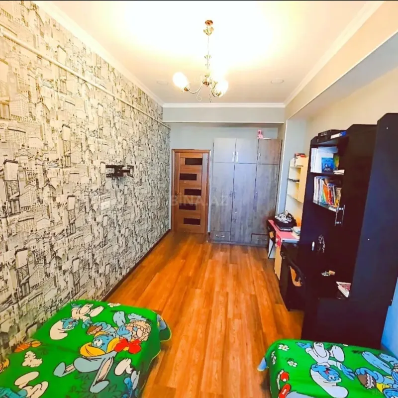 Kirayə verilir 3 otaqlı mənzil 105 m²