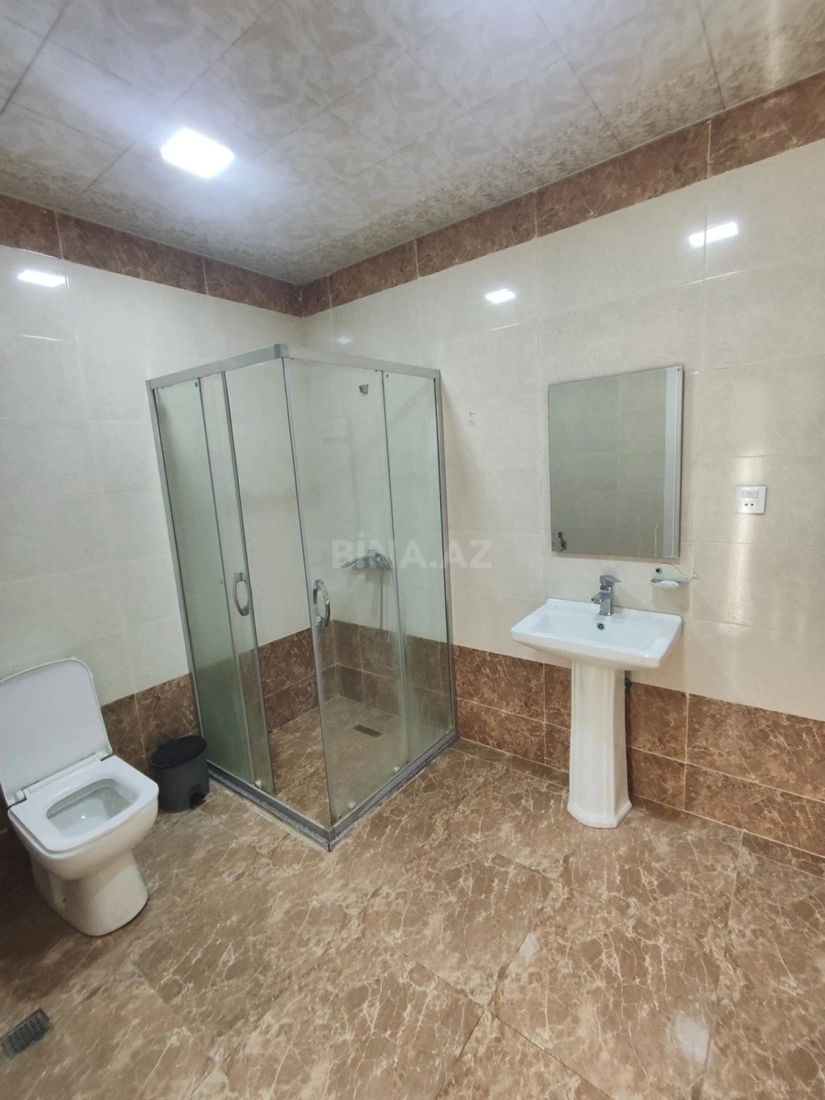 Kirayə verilir 3 otaqlı mənzil 100 m²