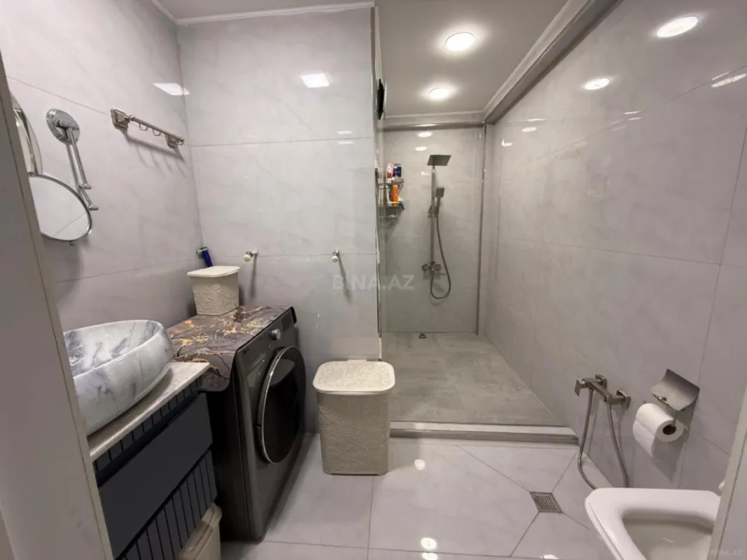 Satılır 2 otaqlı mənzil 70 m²