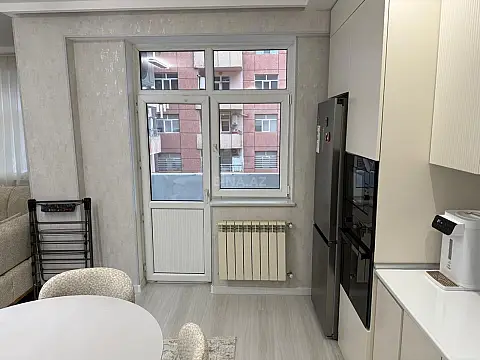 Satılır 2 otaqlı mənzil 70 m²