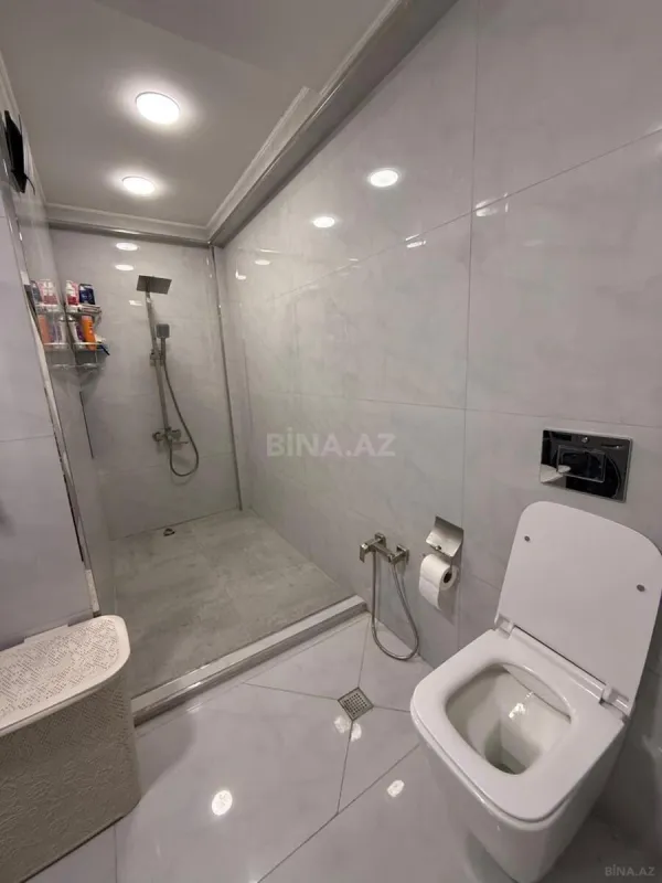 Satılır 2 otaqlı mənzil 70 m²
