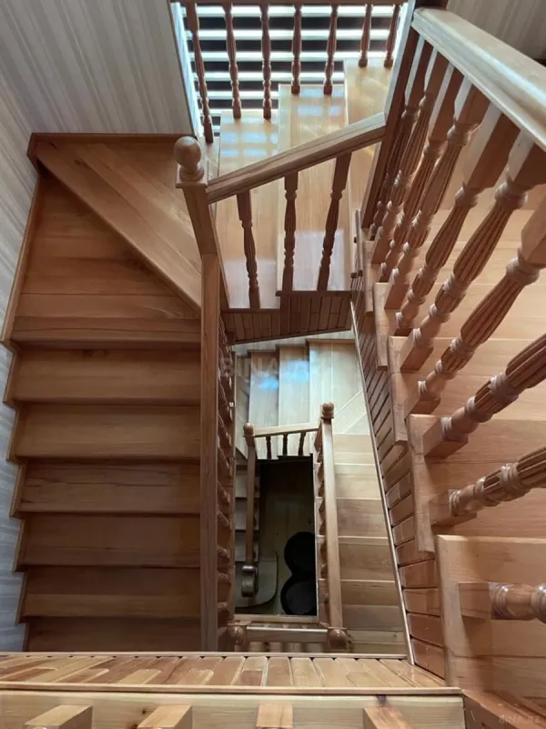 Satılır 10 otaqlı həyət evi 425 m²