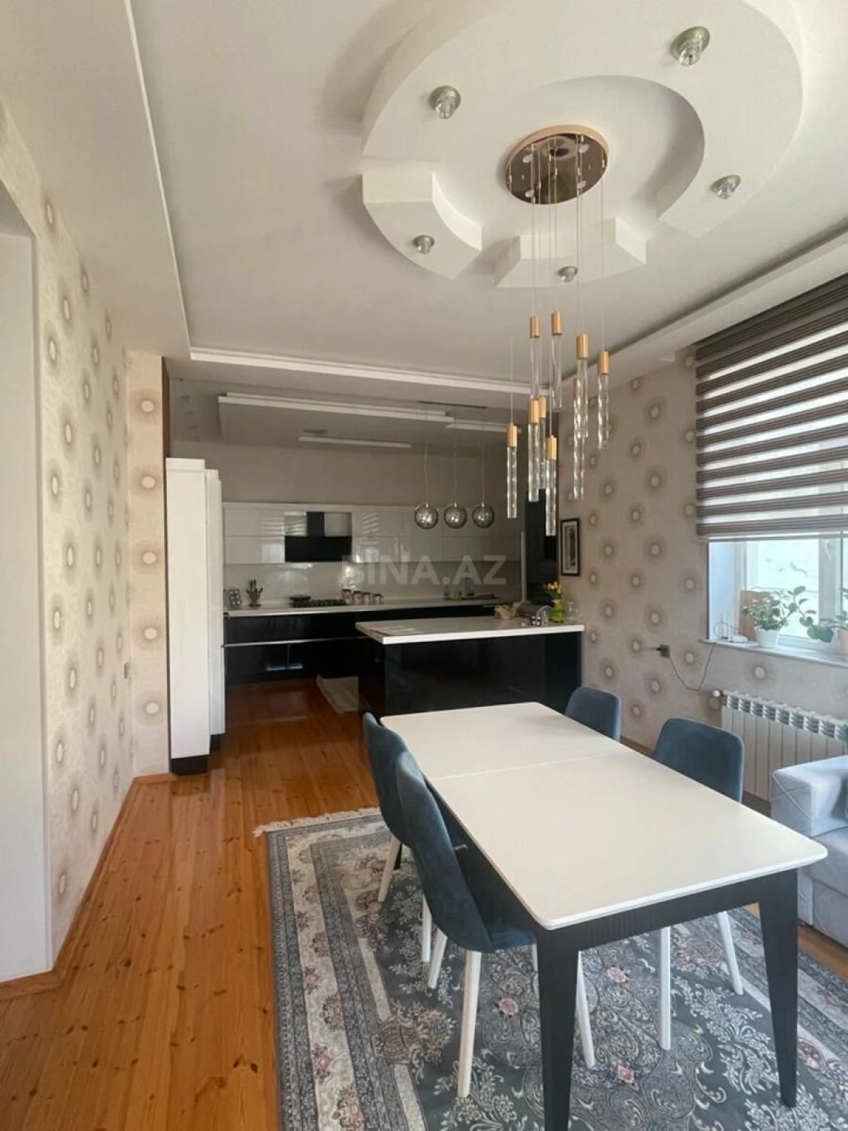 Satılır 10 otaqlı həyət evi 425 m²