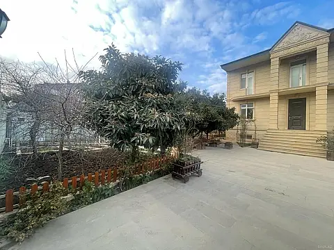 Satılır 10 otaqlı həyət evi 425 m² — Bakı, Badamdar 10 otaq 425.00 m²