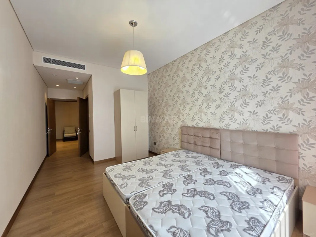 Kirayə verilir 4 otaqlı mənzil 180 m²