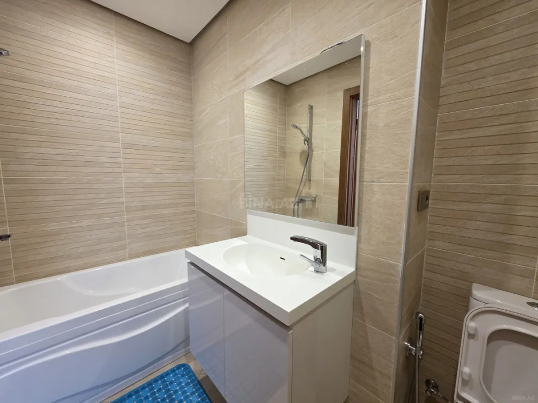 Kirayə verilir 4 otaqlı mənzil 180 m²