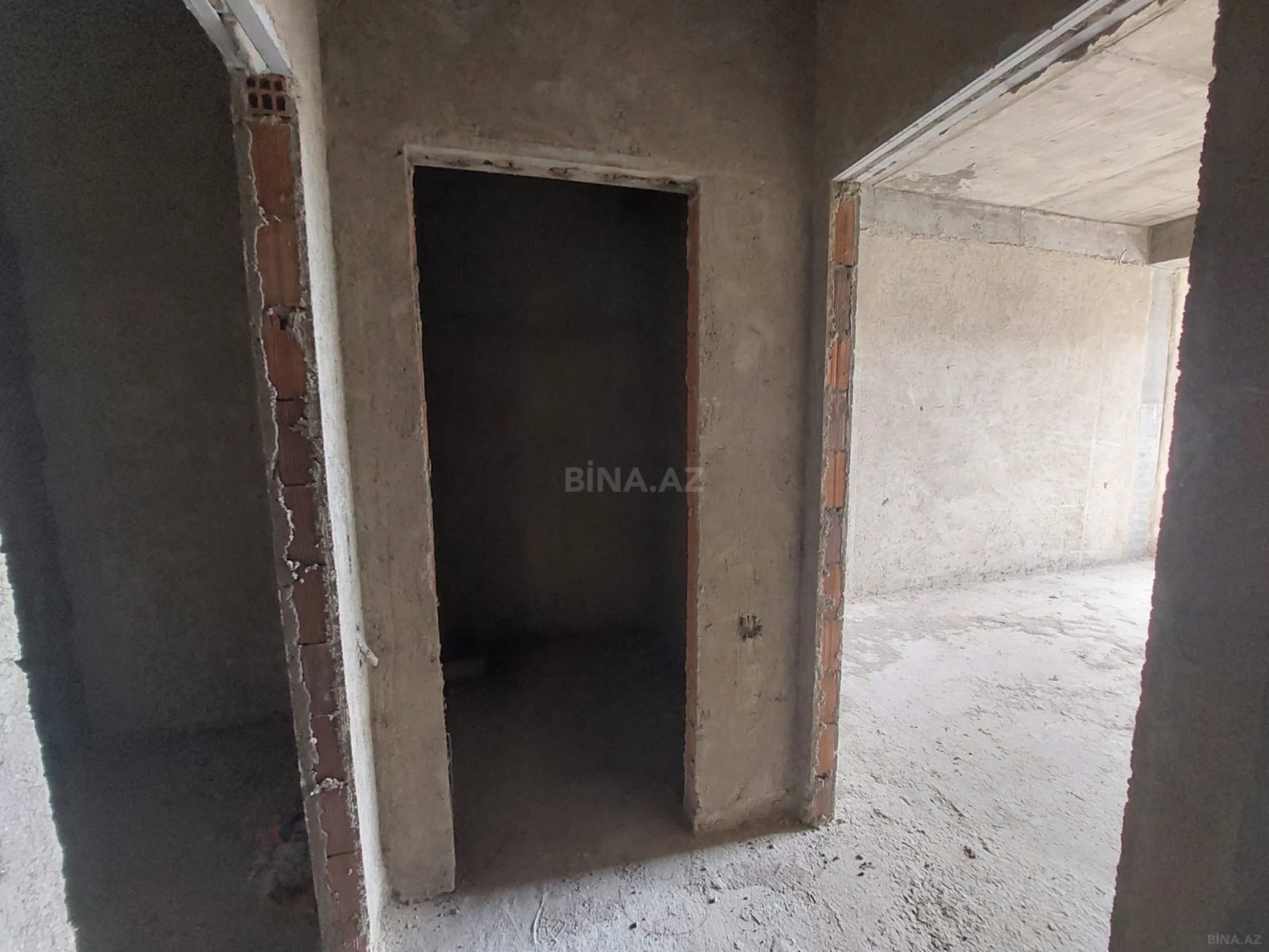 Satılır 2 otaqlı mənzil 47 m²