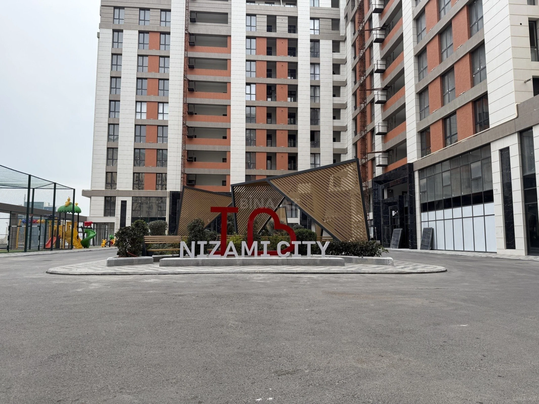 Satılır 2 otaqlı mənzil 47 m²
