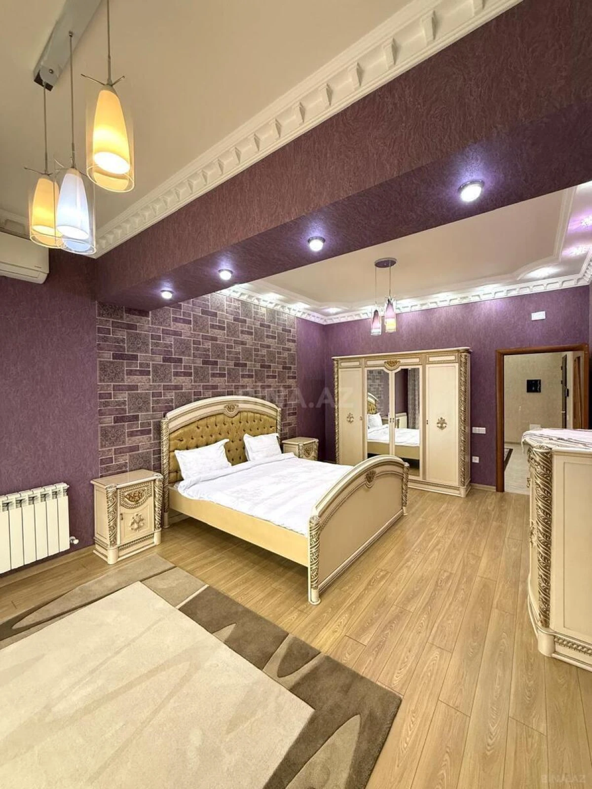 Kirayə verilir 4 otaqlı mənzil 181 m²