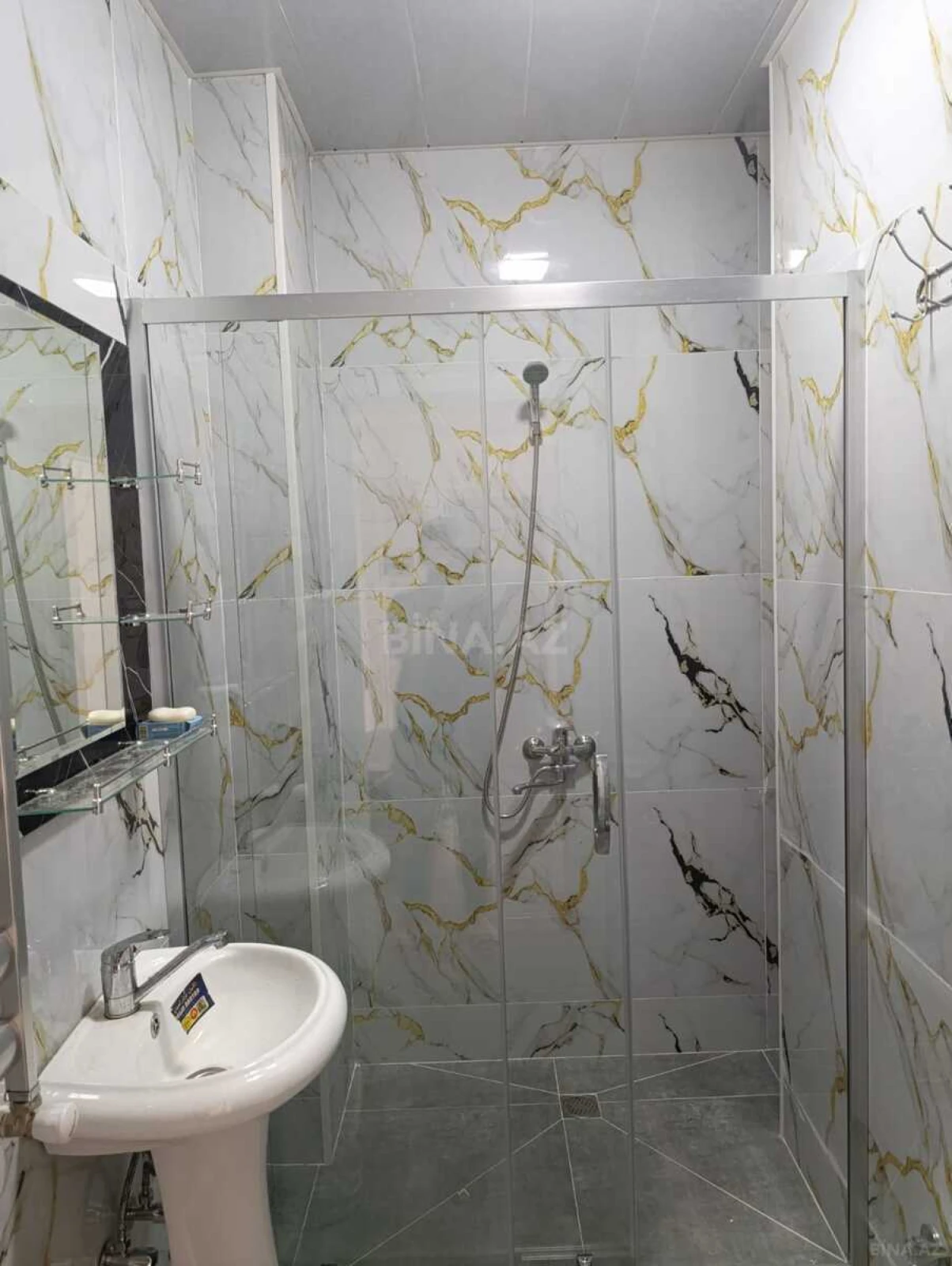 Satılır 3 otaqlı mənzil 71 m²