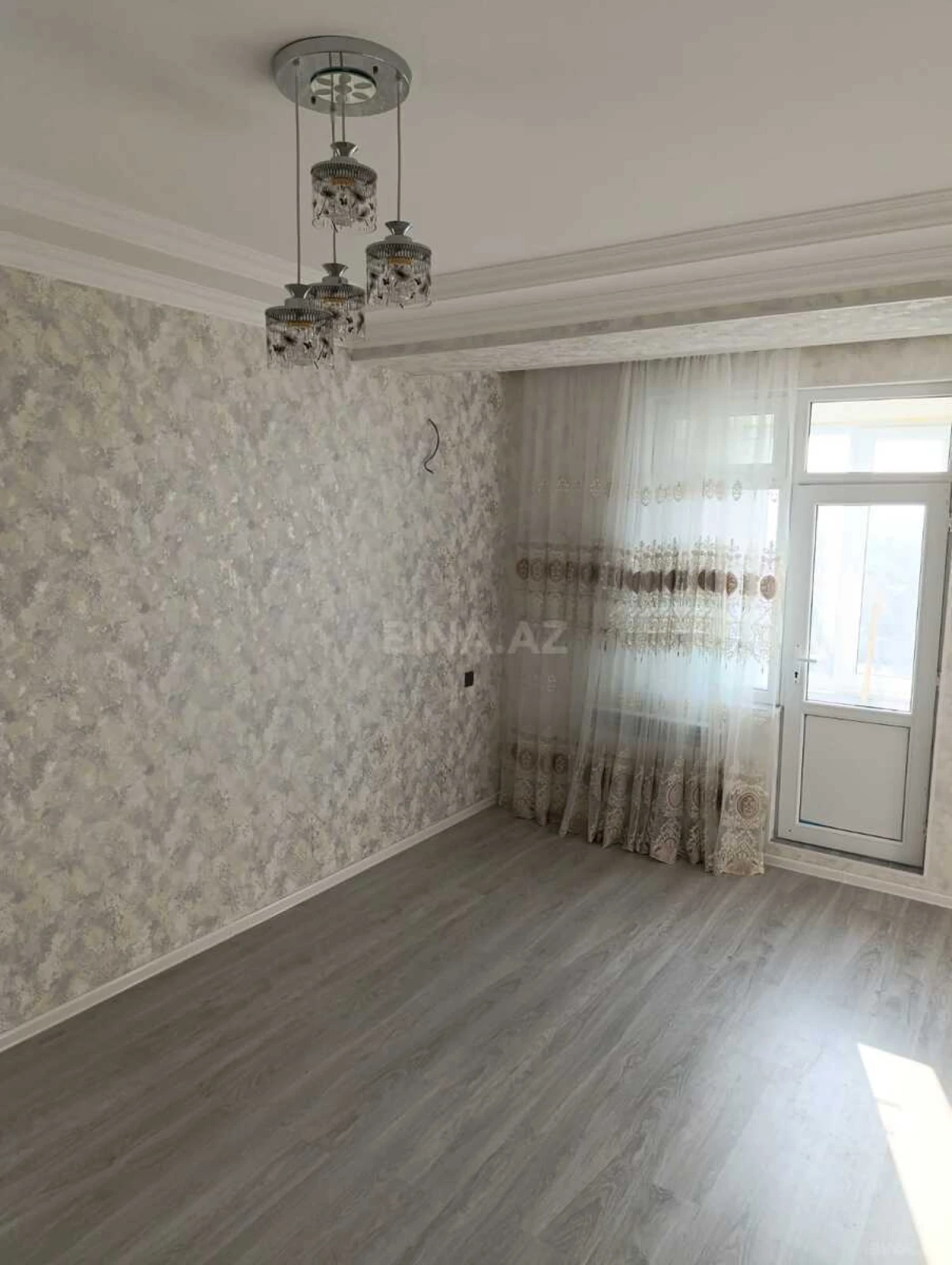 Satılır 3 otaqlı mənzil 71 m²
