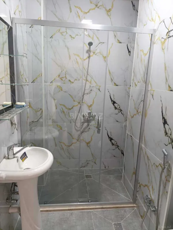 Satılır 3 otaqlı mənzil 71 m²