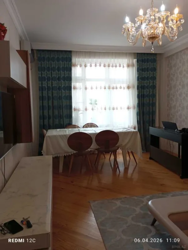 Satılır 3 otaqlı mənzil 120 m²