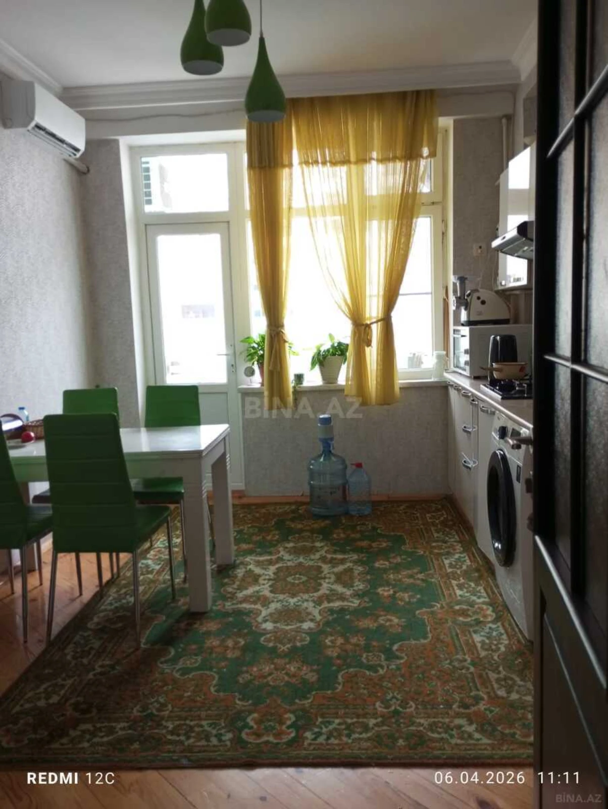 Satılır 3 otaqlı mənzil 120 m²