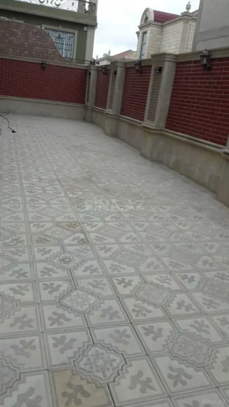 Satılır 6 otaqlı həyət evi 520 m²