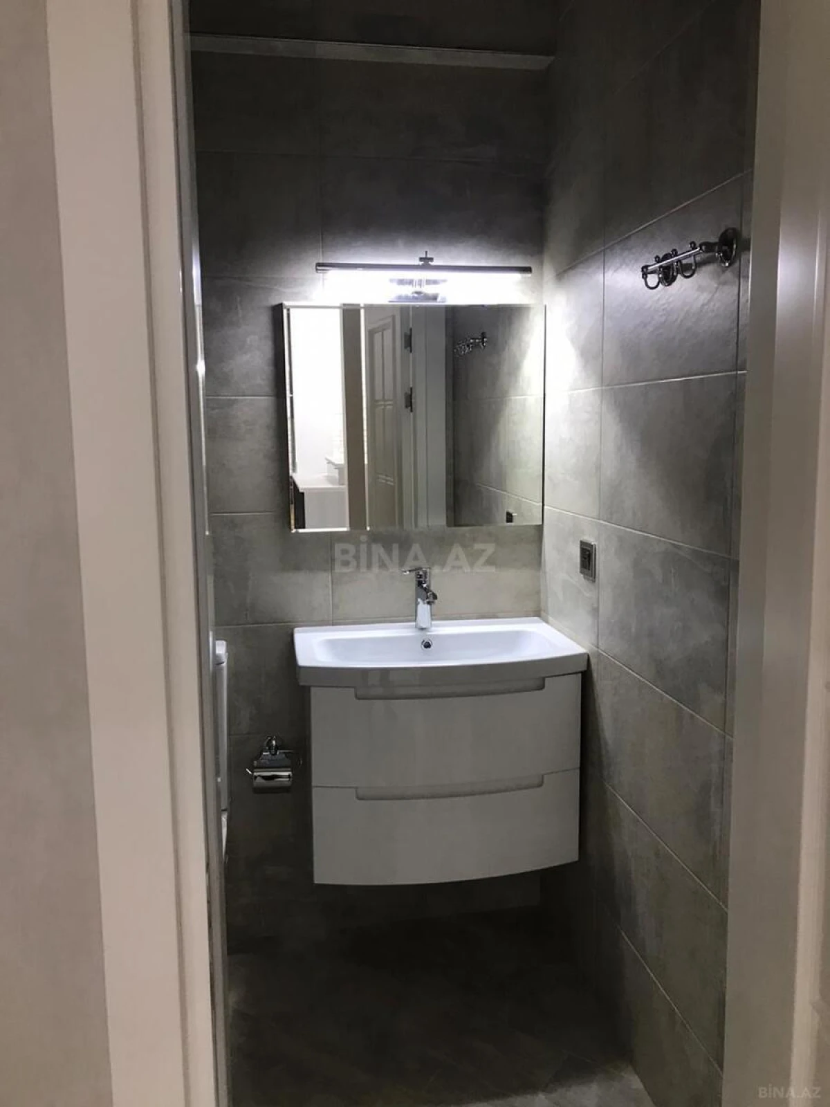 Kirayə verilir 2 otaqlı mənzil 76 m²